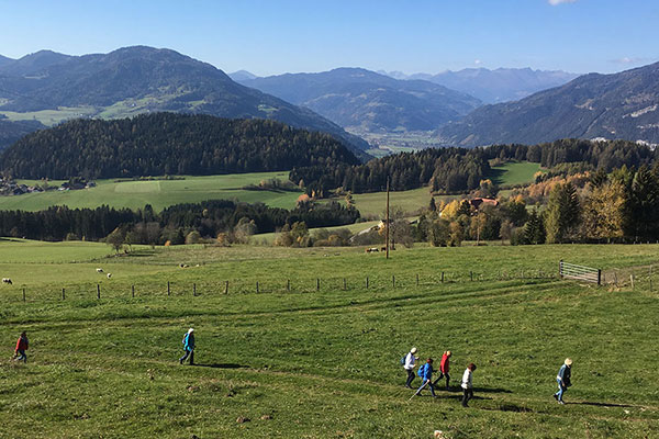 wanderer blick murtal